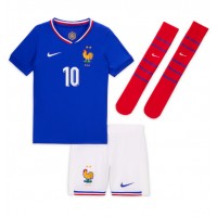 Camiseta Francia Kylian Mbappe #10 Primera Equipación Replica Eurocopa 2024 para niños mangas cortas (+ Pantalones cortos)